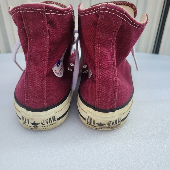 CONVERSE Vintage Red Chuck Taylor All Star Hi Top - Picture 4 of 9